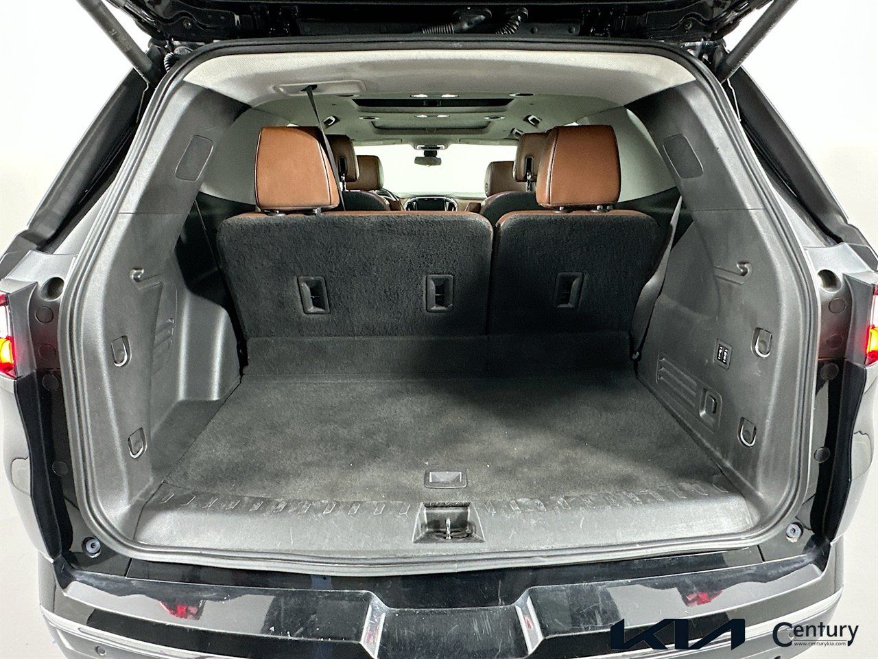 Used 2018 Chevrolet Traverse High Country AWD/4WD image 28