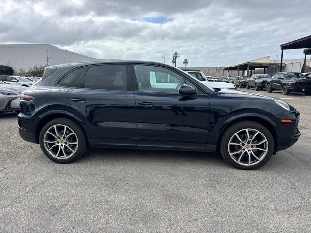 Used 2019 Porsche Cayenne AWD/4WD image 4