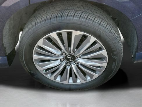 Used 2025 INFINITI QX80 Luxe RWD image 30
