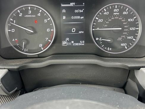 Used 2025 Subaru Crosstrek 2.5i Premium AWD/4WD image 9