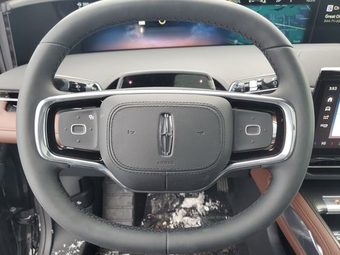 New 2026 Lincoln Nautilus Reserve w/ Jet Appearance Package image 16