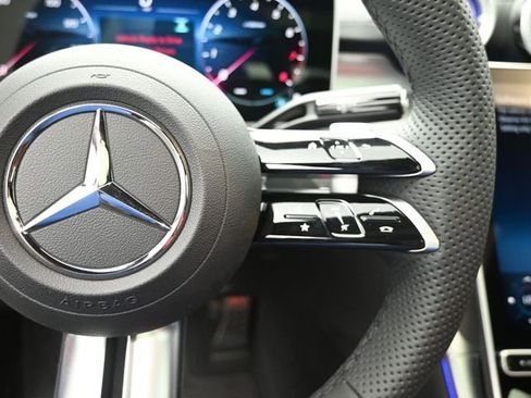 Used 2025 Mercedes-Benz C 300 Sedan image 14