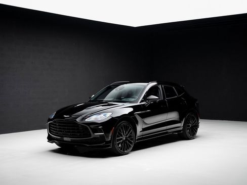 Used 2023 Aston Martin DBX 707 image 4