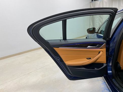 Certified 2023 BMW 530i xDrive w/ Convenience Package image 25