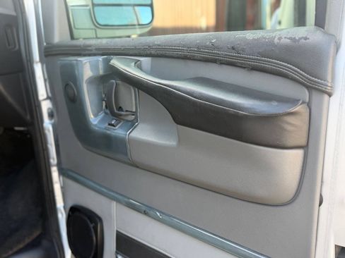 Used 2013 GMC Savana 1500 RWD image 58