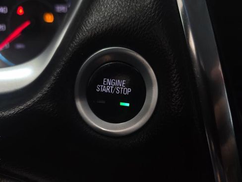 Used 2018 Chevrolet Traverse LT FWD image 18