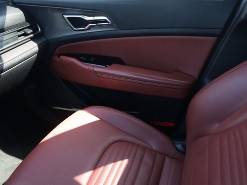 Used 2024 Kia Sportage SX image 14