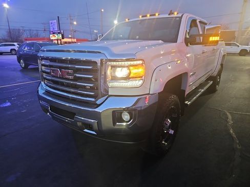 Used 2015 GMC Sierra 2500 SLE image 10