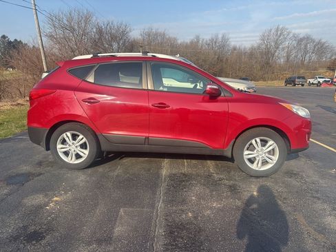 Used 2013 Hyundai Tucson GLS image 6