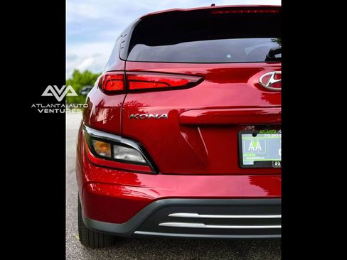 Used 2023 Hyundai Kona SE image 19