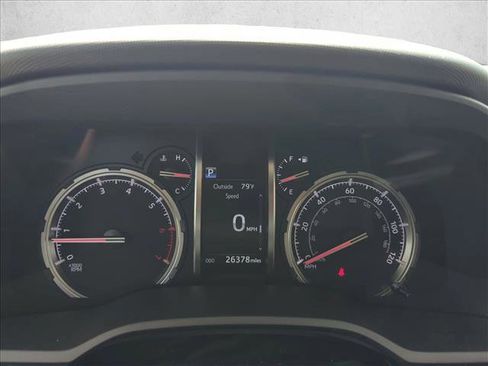 Used 2021 Toyota 4Runner Limited image 8