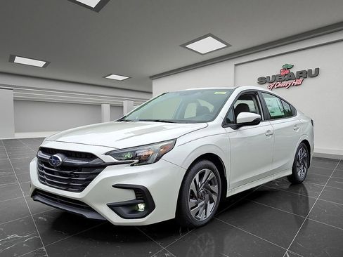 Used 2025 Subaru Legacy Limited image 3