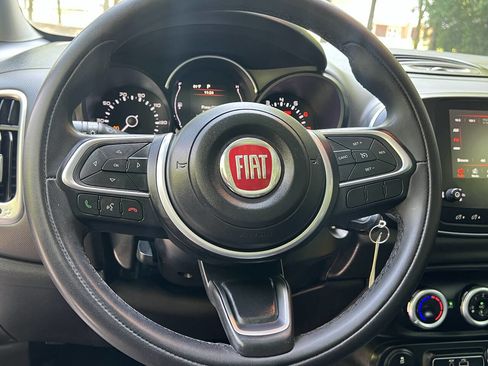 Used 2018 FIAT 500L Trekking FWD image 35