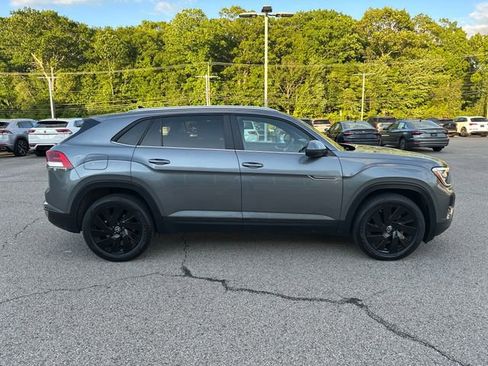 Used 2024 Volkswagen Atlas Cross Sport SE w/ Panoramic Sunroof Package AWD/4WD image 10