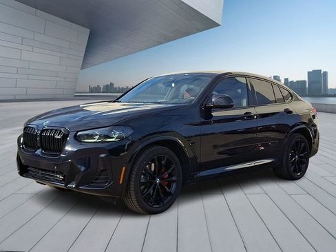 Used 2025 BMW X4 M40i w/ Premium Package image 3