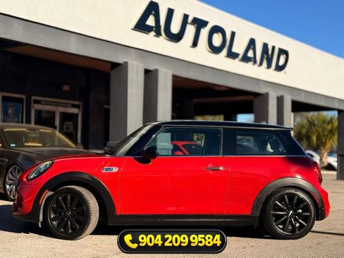 Used 2019 MINI Cooper S w/ Premium Package FWD image 4