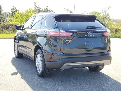 Used 2022 Ford Edge SEL w/ Convenience Package AWD/4WD image 3
