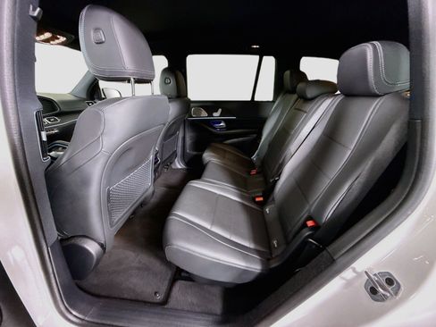 Used 2025 Mercedes-Benz GLS 450 4MATIC image 25