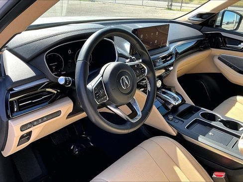 Certified 2025 Acura MDX w/ Technology Package image 17