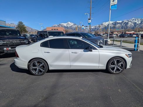 Used 2024 Volvo S60 B5 Ultimate image 2