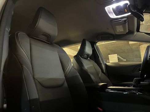 New 2026 Toyota Prius Plug-In Hybrid FWD image 17