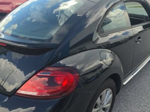 Used 2019 Volkswagen Beetle 2.0T S FWD image 2
