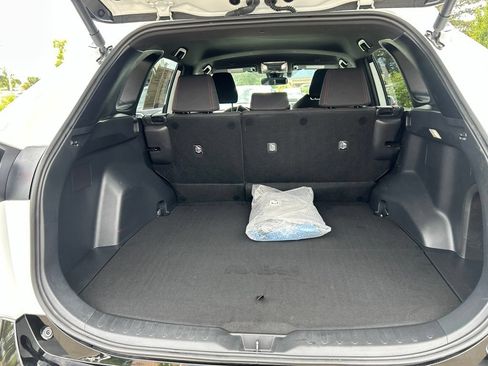 Used 2025 Toyota RAV4 SE AWD/4WD image 19