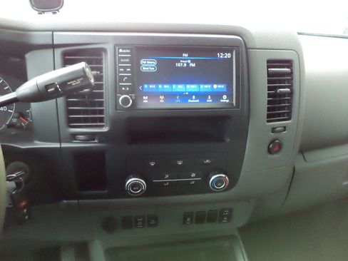 Used 2020 Nissan NV 3500 SL w/ Back Door Glass Package image 12