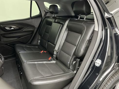 Certified 2024 GMC Terrain SLT image 10