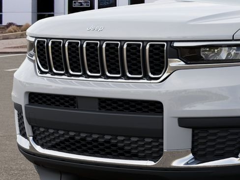New 2026 Jeep Grand Cherokee L 4WD image 11
