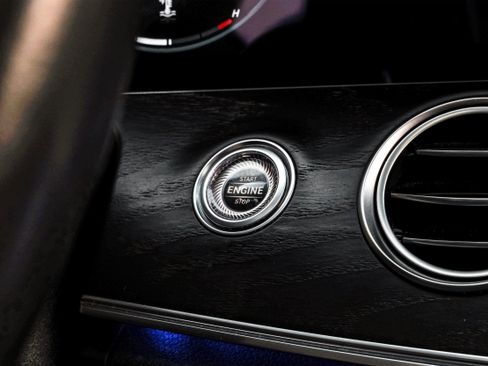 Used 2022 Mercedes-Benz E 350 Sedan image 21