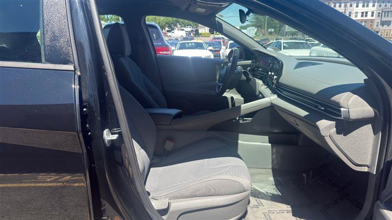 Used 2021 Hyundai Elantra SEL w/ Convenience Package FWD image 13