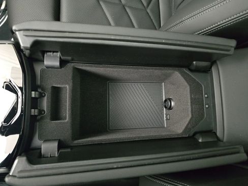 New 2026 BMW 530i xDrive w/ M Sport Package image 22