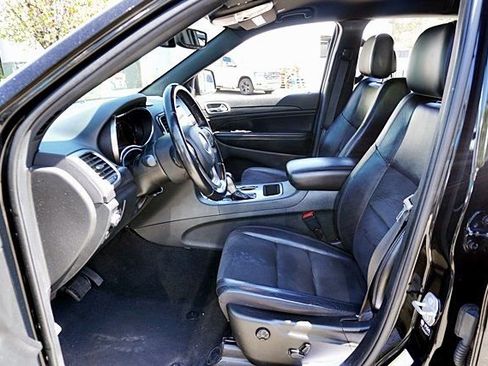 Certified 2022 Jeep Grand Cherokee Laredo X RWD image 14