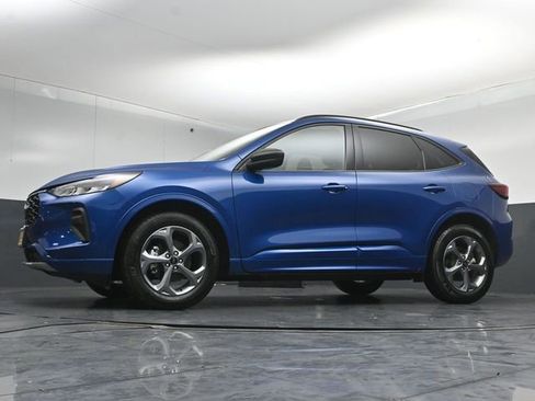 Certified 2023 Ford Escape ST-Line w/ Tech Pack #1 AWD/4WD image 36
