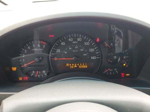 Used 2006 Nissan Titan SE image 24