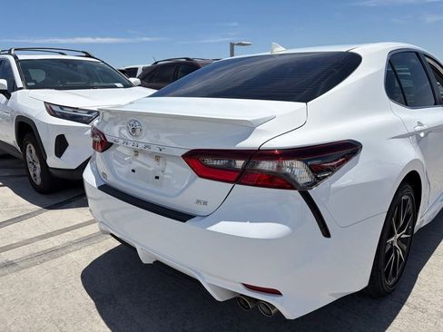 Used 2024 Toyota Camry SE FWD image 4