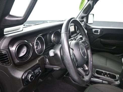 Used 2022 Jeep Wrangler Unlimited Sport image 12