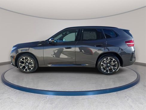 Used 2025 BMW X3 xDrive30i image 9