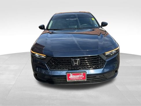 Used 2025 Honda Accord SE image 8