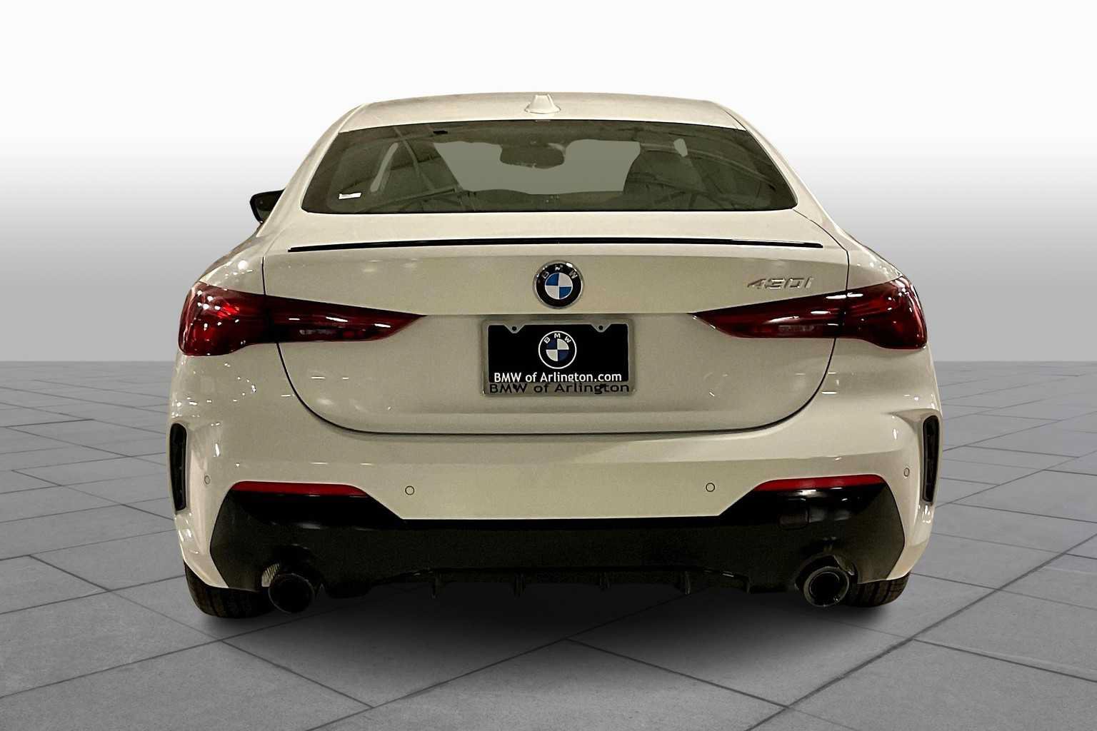 Used 2026 BMW 430i Coupe w/ M Sport Package RWD image 4
