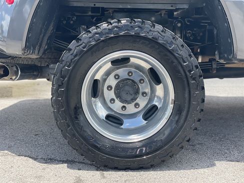 Used 2019 Ford F350 XLT w/ XLT Premium Package AWD/4WD image 35
