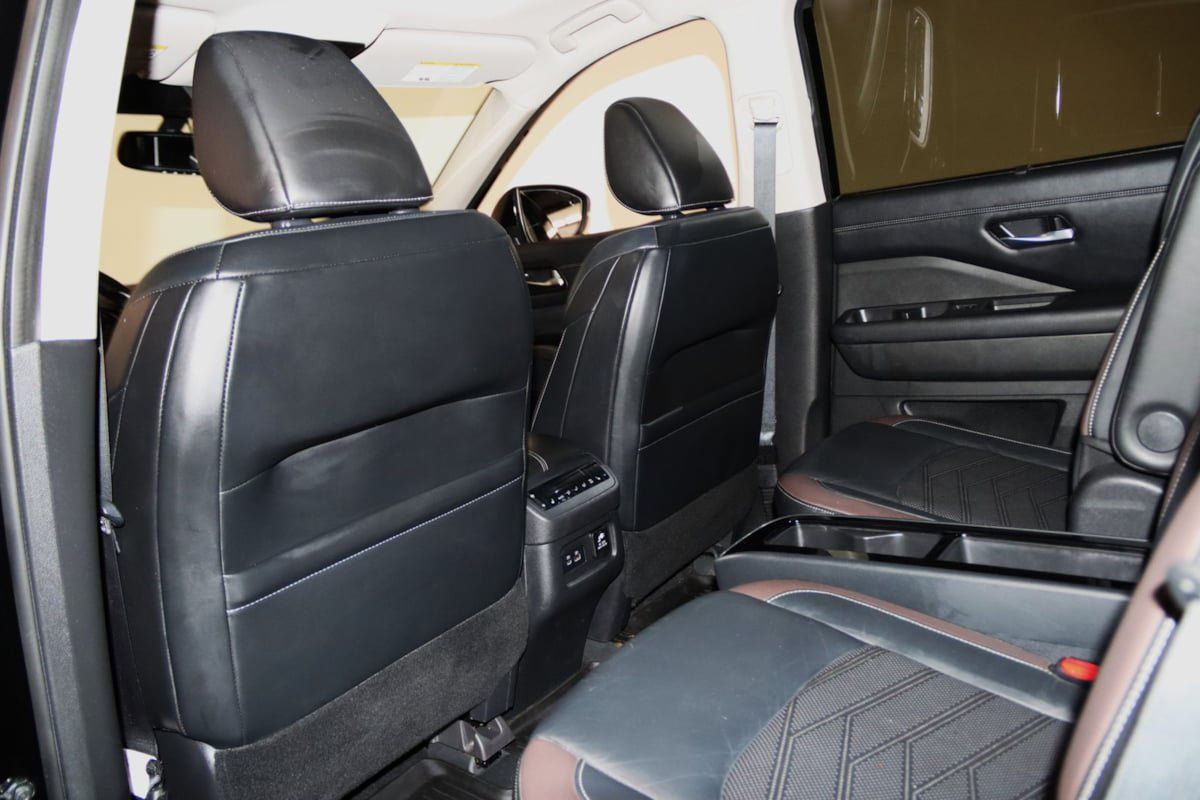 Used 2022 Nissan Pathfinder Platinum AWD/4WD image 54
