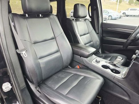 Used 2020 Jeep Grand Cherokee Limited image 16