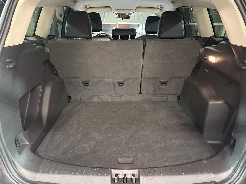 Used 2019 Ford Escape SEL FWD image 30