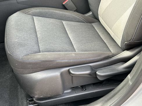 Certified 2024 Chevrolet Trax LS image 18