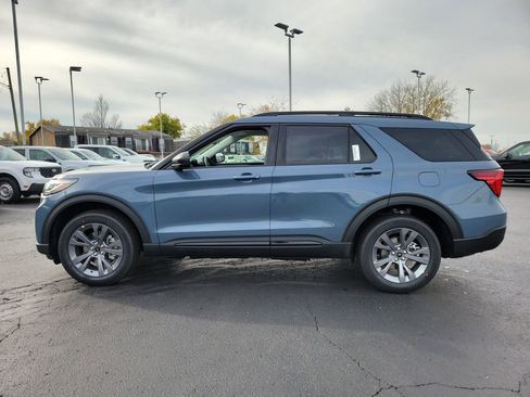 New 2026 Ford Explorer Active image 7