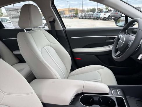 New 2026 Hyundai Sonata SEL FWD image 14