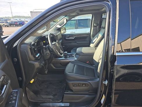Used 2023 Chevrolet Silverado 1500 LTZ w/ LTZ Premium Package AWD/4WD image 6