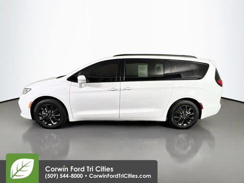 Used 2021 Chrysler Pacifica Touring w/ S Appearance Package FWD image 6